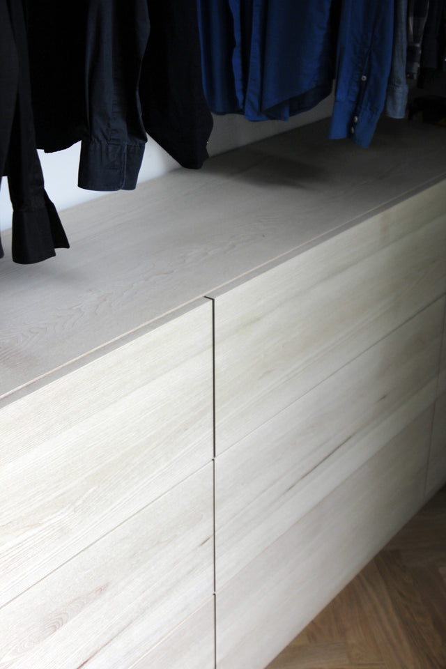 Result Objects Interior Inspiration SPRING coatrack Kleiderstange Ankleidezimmer Dressing Room