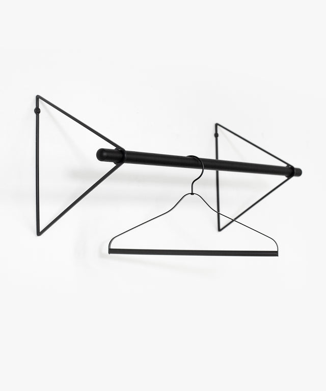 SOLID coatrack Black - Result Objects – SOLID Garderobe Schwarz
