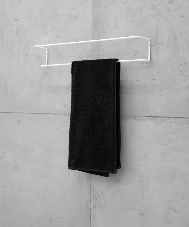 Result Objects Home Accessories Wohnaccessoires INFIN towel rack Handtuchhalter Weiss Stahldraht