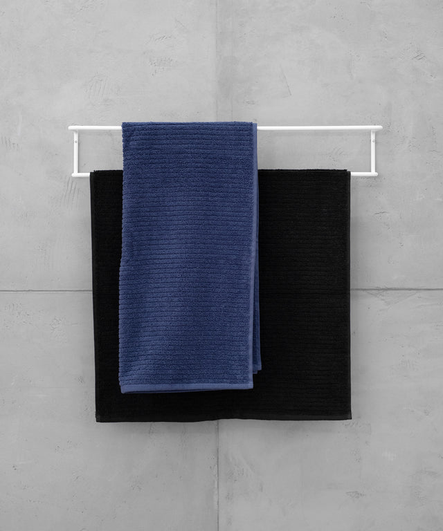 Result Objects Home Accessories Wohnaccessoires INFIN towel rack Handtuchhalter Weiss Stahldraht