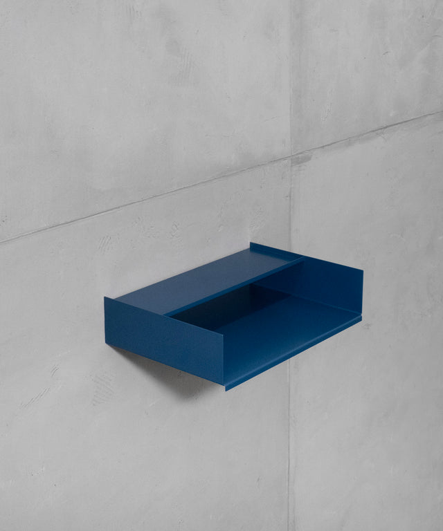 PATIO wall console shelf blue Home Accessories – Result Objects – Wandkonsole Wandregal Blau Wohnaccessoires
